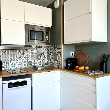 Les Marinas Apartment